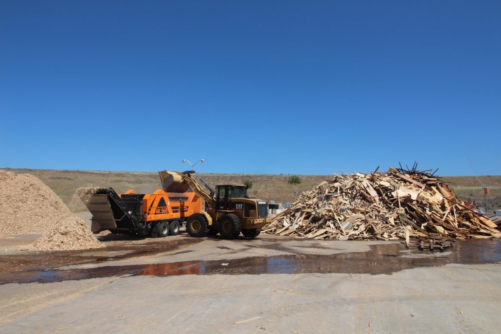 Tracymaterial wood grinding tracy material recovery facility solid